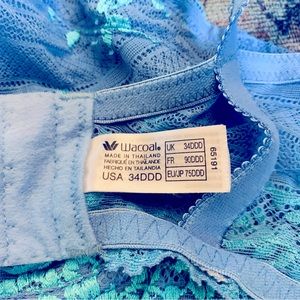 BRA by Wacoal.  34DDD. Perfect Condition! Underwire